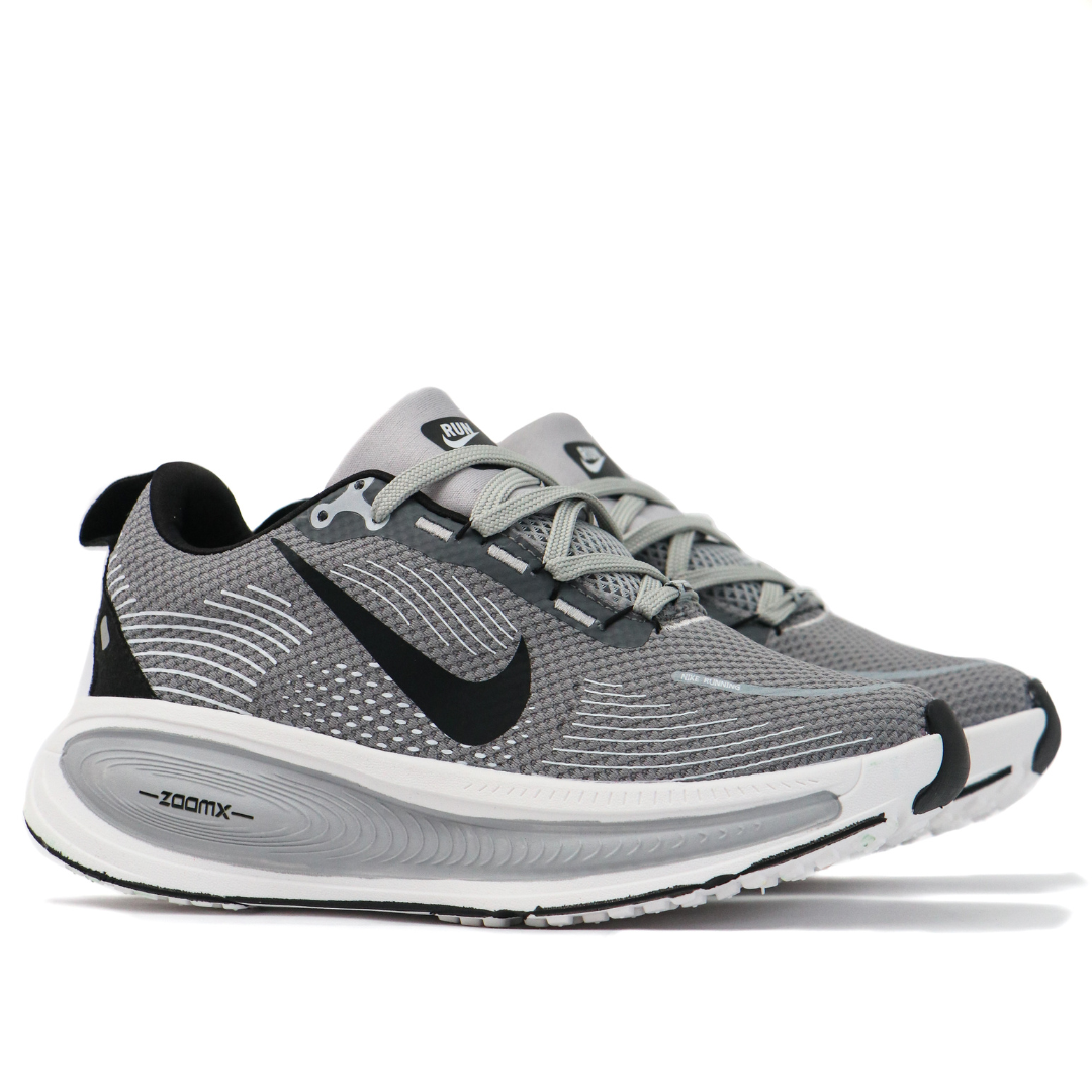 Tenis Runner Pulse VOMERO 18 AN13