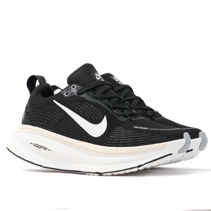 Tenis Runner Pulse VOMERO 18 AN13